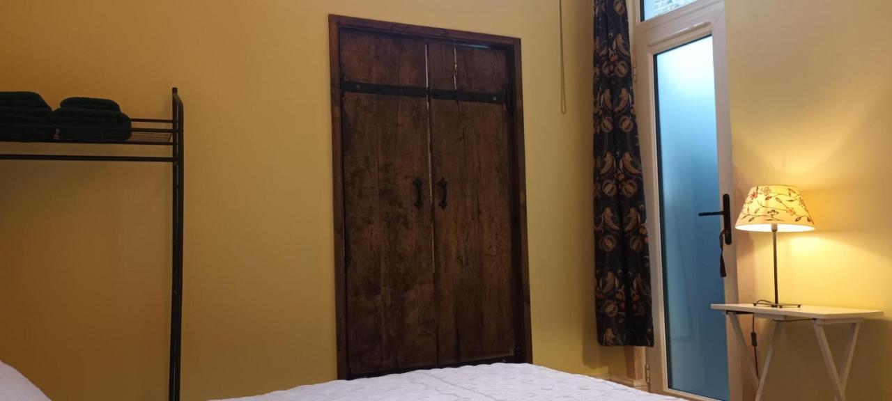Room With Luxury Private Bathroom & Independent Entrance Near Tube London Exterior foto